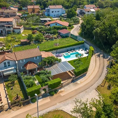 Villa Mala
